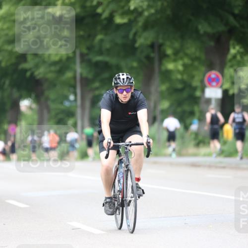 15.06.2025 - 7 Türme Triathlon Yannick Fuchs http://msf.ph/oto/7961152 15.06.2025 13:49:41 Radfahren 514, 781, 1051, 1089 meine-sportfotos.de