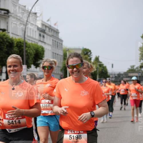 15.06.2025 - REWE Women's Run Jannik Wohlers http://msf.ph/oto/7961247 15.06.2025 09:46:04 Laufen 5414, 5351, 5198 meine-sportfotos.de