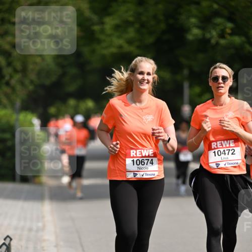 15.06.2025 - REWE Women's Run Dr. Thomas Lammeyer http://msf.ph/oto/7961276 15.06.2025 09:50:20 Laufen 10674, 10472 meine-sportfotos.de