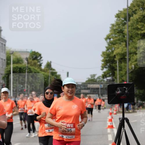 15.06.2025 - REWE Women's Run Jannik Wohlers http://msf.ph/oto/7961325 15.06.2025 09:46:07 Laufen 95 meine-sportfotos.de