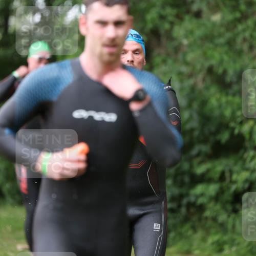 15.06.2025 - 7 Türme Triathlon Michael Strokosch http://msf.ph/oto/7961340 15.06.2025 12:13:10 Schwimmen 453, 459, 494, 539, 561 meine-sportfotos.de