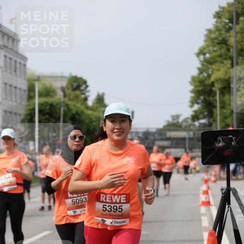 15.06.2025 - REWE Women's Run Jannik Wohlers http://msf.ph/oto/7961366 15.06.2025 09:46:08 Laufen 5232, 5093, 5395 meine-sportfotos.de