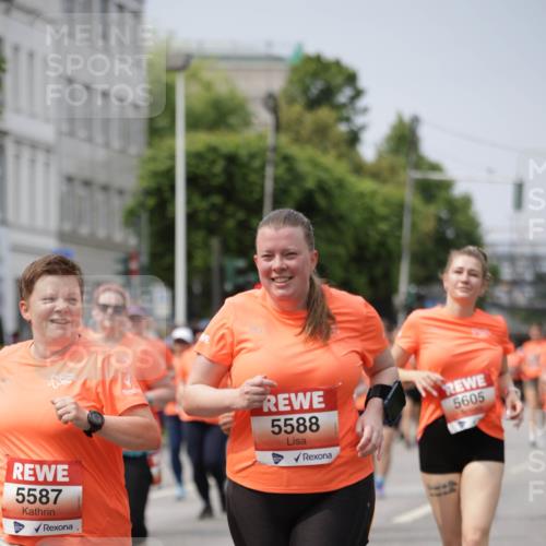 15.06.2025 - REWE Women's Run Jannik Wohlers http://msf.ph/oto/7961402 15.06.2025 09:46:11 Laufen 5587, 5588, 5605 meine-sportfotos.de