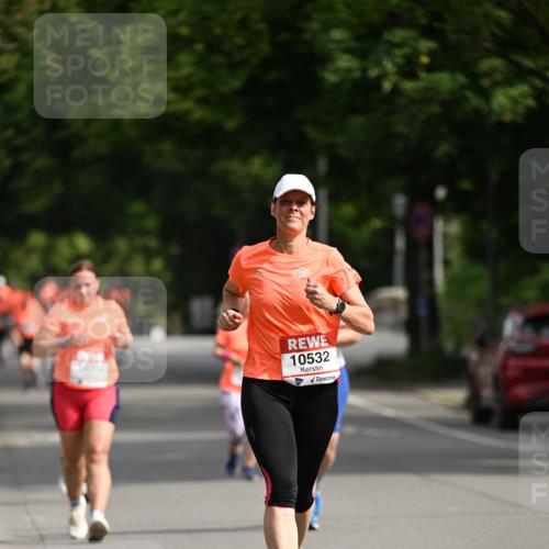 15.06.2025 - REWE Women's Run Dr. Thomas Lammeyer http://msf.ph/oto/7961411 15.06.2025 09:50:28 Laufen 10532 meine-sportfotos.de
