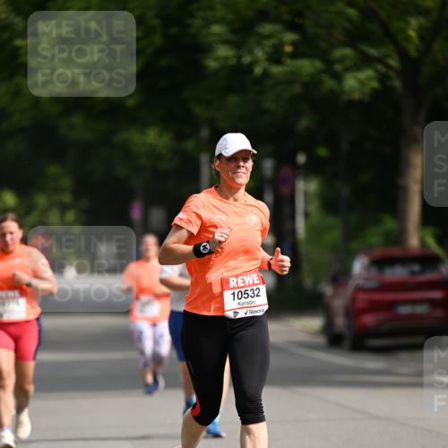 15.06.2025 - REWE Women's Run Dr. Thomas Lammeyer http://msf.ph/oto/7961426 15.06.2025 09:50:28 Laufen 6, 10532 meine-sportfotos.de