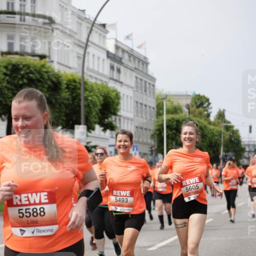 15.06.2025 - REWE Women's Run Jannik Wohlers http://msf.ph/oto/7961470 15.06.2025 09:46:13 Laufen 5588, 5493, 5605 meine-sportfotos.de