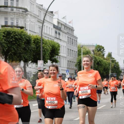 15.06.2025 - REWE Women's Run Jannik Wohlers http://msf.ph/oto/7961493 15.06.2025 09:46:13 Laufen 5493, 5605 meine-sportfotos.de