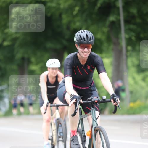15.06.2025 - 7 Türme Triathlon Yannick Fuchs http://msf.ph/oto/7961494 15.06.2025 13:50:20 Radfahren 822, 850, 894, 960, 1099 meine-sportfotos.de