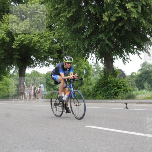 15.06.2025 - 7 Türme Triathlon Yannick Fuchs http://msf.ph/oto/7961504 15.06.2025 12:20:36 Radfahren  meine-sportfotos.de