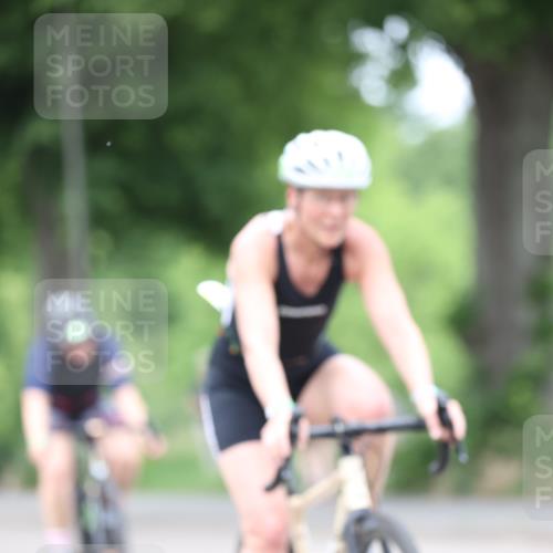 15.06.2025 - 7 Türme Triathlon Yannick Fuchs http://msf.ph/oto/7961508 15.06.2025 13:50:21 Radfahren 822, 839, 850, 894, 960, 1099 meine-sportfotos.de