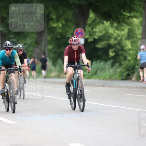 15.06.2025 - 7 Türme Triathlon Yannick Fuchs http://msf.ph/oto/7961547 15.06.2025 13:50:25 Radfahren 822, 839, 850, 866 meine-sportfotos.de