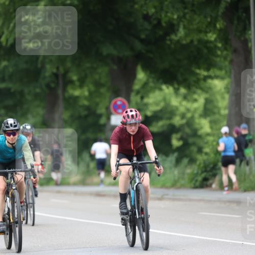 15.06.2025 - 7 Türme Triathlon Yannick Fuchs http://msf.ph/oto/7961553 15.06.2025 13:50:25 Radfahren 822, 839, 850, 866 meine-sportfotos.de