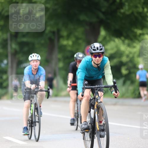 15.06.2025 - 7 Türme Triathlon Yannick Fuchs http://msf.ph/oto/7961562 15.06.2025 13:50:26 Radfahren 822, 839, 850, 866 meine-sportfotos.de