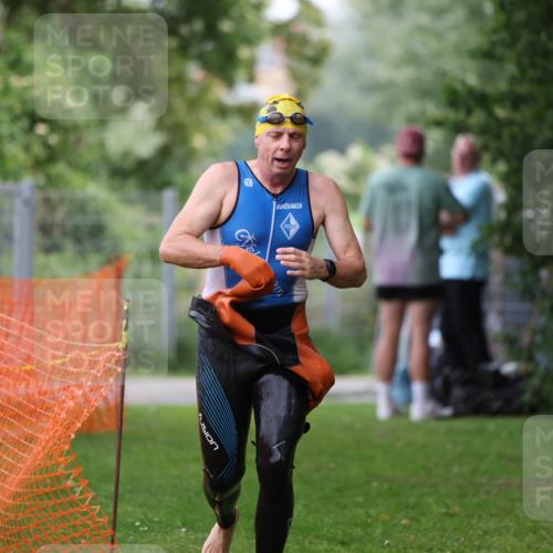 15.06.2025 - 7 Türme Triathlon Michael Strokosch http://msf.ph/oto/7961563 15.06.2025 12:13:32 Schwimmen 396, 494, 539, 566, 633 meine-sportfotos.de