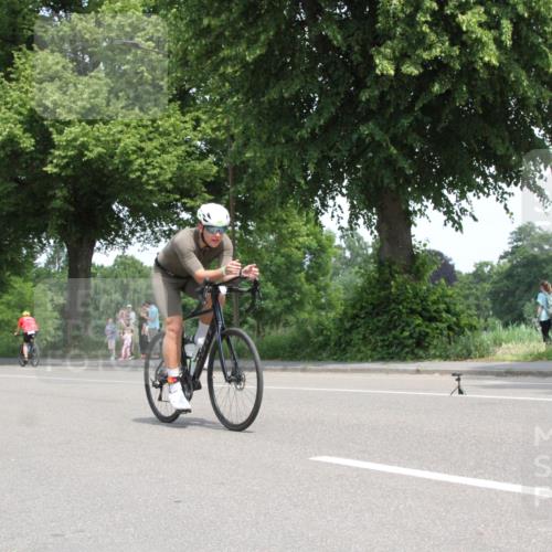 15.06.2025 - 7 Türme Triathlon Yannick Fuchs http://msf.ph/oto/7961590 15.06.2025 12:24:09 Radfahren  meine-sportfotos.de