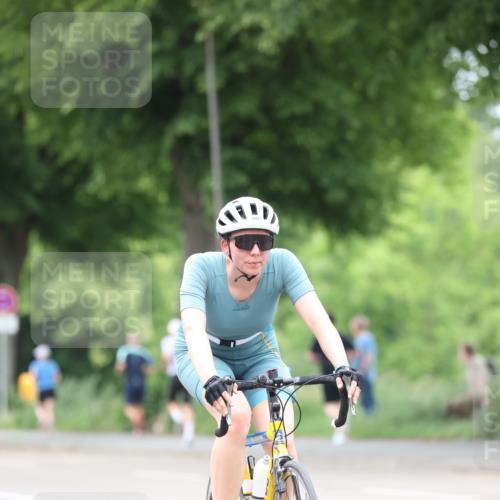 15.06.2025 - 7 Türme Triathlon Yannick Fuchs http://msf.ph/oto/7961610 15.06.2025 13:50:29 Radfahren 822, 839, 850, 866 meine-sportfotos.de