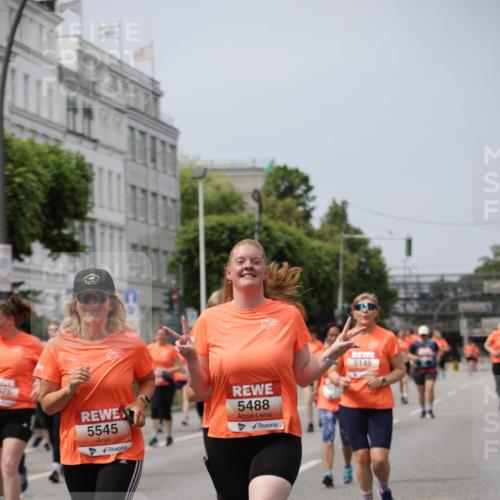 15.06.2025 - REWE Women's Run Jannik Wohlers http://msf.ph/oto/7961628 15.06.2025 09:46:18 Laufen 675, 5545, 5488, 5145 meine-sportfotos.de