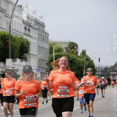 15.06.2025 - REWE Women's Run Jannik Wohlers http://msf.ph/oto/7961633 15.06.2025 09:46:19 Laufen 5675, 5545, 5488, 10337, 145 meine-sportfotos.de