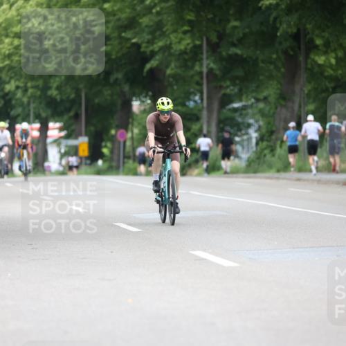 15.06.2025 - 7 Türme Triathlon Yannick Fuchs http://msf.ph/oto/7961634 15.06.2025 13:50:36 Radfahren 195, 326 meine-sportfotos.de
