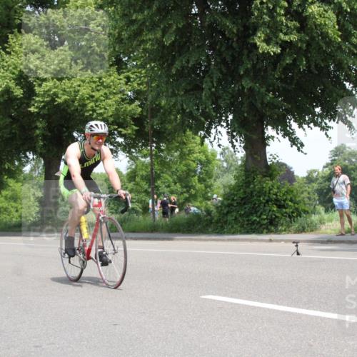 15.06.2025 - 7 Türme Triathlon Yannick Fuchs http://msf.ph/oto/7961635 15.06.2025 12:26:14 Radfahren  meine-sportfotos.de