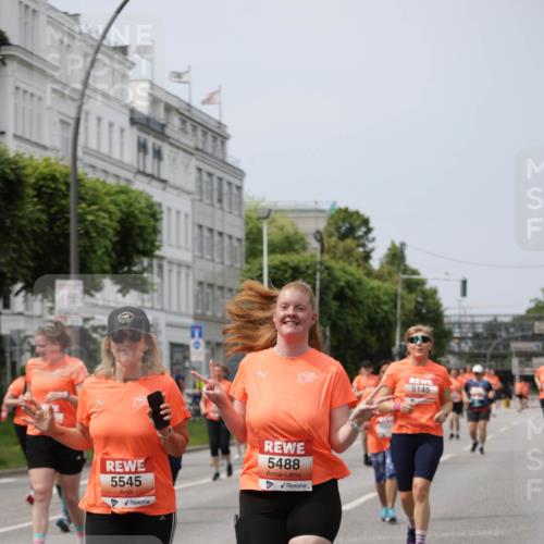 15.06.2025 - REWE Women's Run Jannik Wohlers http://msf.ph/oto/7961650 15.06.2025 09:46:19 Laufen 5545, 5488, 100, 5145 meine-sportfotos.de