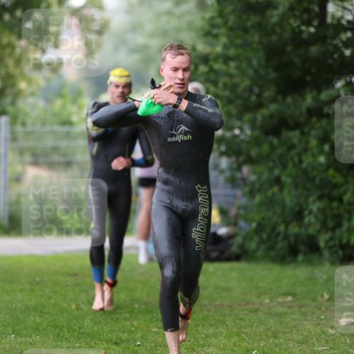 15.06.2025 - 7 Türme Triathlon Michael Strokosch http://msf.ph/oto/7961660 15.06.2025 12:13:47 Schwimmen 395, 543, 566, 599, 633 meine-sportfotos.de