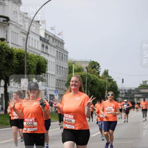 15.06.2025 - REWE Women's Run Jannik Wohlers http://msf.ph/oto/7961661 15.06.2025 09:46:19 Laufen 5545, 5488, 5145 meine-sportfotos.de