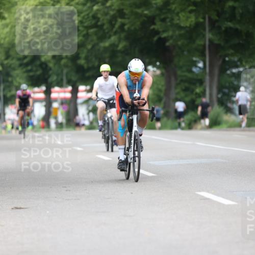 15.06.2025 - 7 Türme Triathlon Yannick Fuchs http://msf.ph/oto/7961690 15.06.2025 13:50:40 Radfahren 195, 326, 1096 meine-sportfotos.de