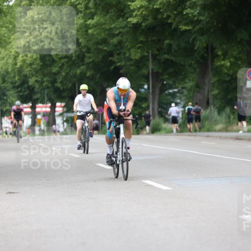 15.06.2025 - 7 Türme Triathlon Yannick Fuchs http://msf.ph/oto/7961705 15.06.2025 13:50:41 Radfahren 195, 326, 389, 1096 meine-sportfotos.de