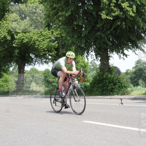 15.06.2025 - 7 Türme Triathlon Yannick Fuchs http://msf.ph/oto/7961716 15.06.2025 12:29:24 Radfahren  meine-sportfotos.de