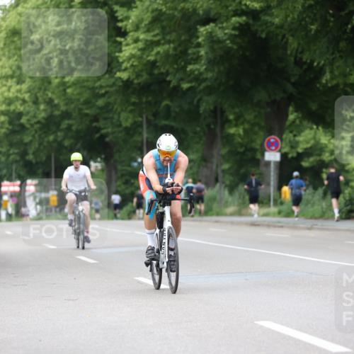 15.06.2025 - 7 Türme Triathlon Yannick Fuchs http://msf.ph/oto/7961718 15.06.2025 13:50:41 Radfahren 195, 326, 389, 1096 meine-sportfotos.de