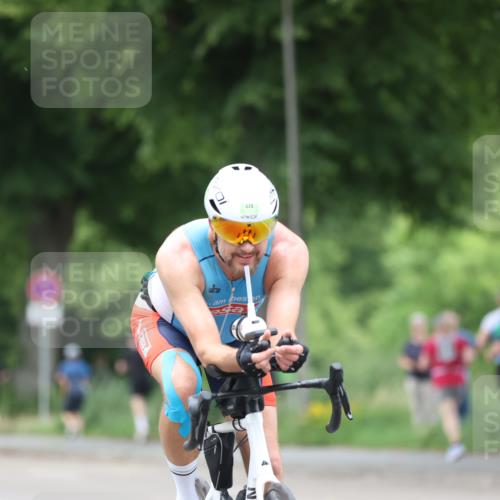 15.06.2025 - 7 Türme Triathlon Yannick Fuchs http://msf.ph/oto/7961737 15.06.2025 13:50:42 Radfahren 326, 389, 1096 meine-sportfotos.de