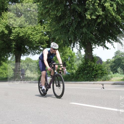 15.06.2025 - 7 Türme Triathlon Yannick Fuchs http://msf.ph/oto/7961744 15.06.2025 12:29:57 Radfahren  meine-sportfotos.de