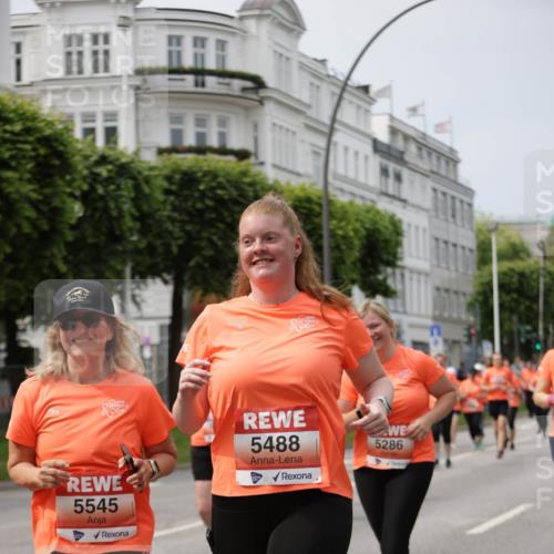 15.06.2025 - REWE Women's Run Jannik Wohlers http://msf.ph/oto/7961751 15.06.2025 09:46:20 Laufen 5545, 5488, 5286 meine-sportfotos.de