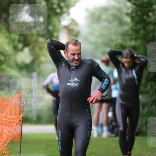 15.06.2025 - 7 Türme Triathlon Michael Strokosch http://msf.ph/oto/7961795 15.06.2025 12:13:56 Schwimmen 395, 497, 501, 543, 566, 599, 633 meine-sportfotos.de