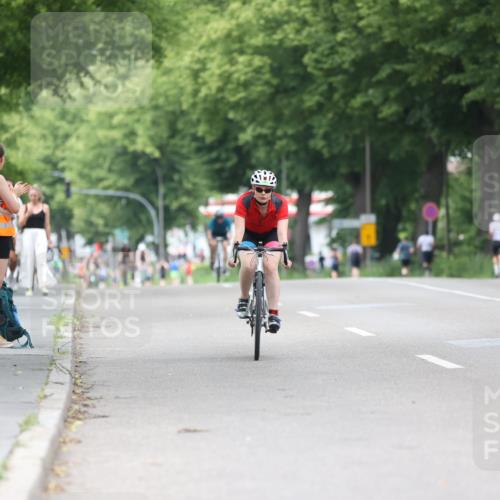 15.06.2025 - 7 Türme Triathlon Yannick Fuchs http://msf.ph/oto/7961839 15.06.2025 13:50:48 Radfahren 389, 911, 954 meine-sportfotos.de