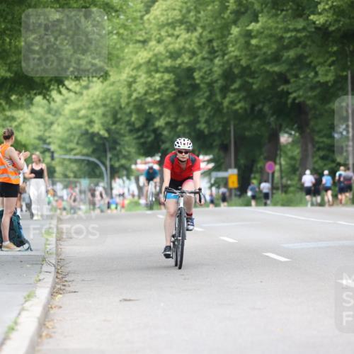 15.06.2025 - 7 Türme Triathlon Yannick Fuchs http://msf.ph/oto/7961853 15.06.2025 13:50:48 Radfahren 389, 911, 954 meine-sportfotos.de
