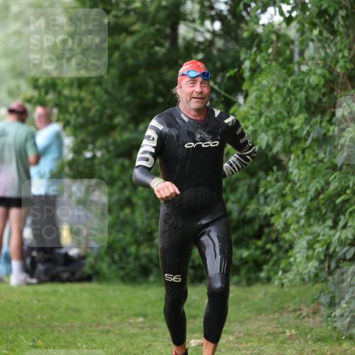 15.06.2025 - 7 Türme Triathlon Michael Strokosch http://msf.ph/oto/7961864 15.06.2025 12:14:04 Schwimmen 395, 439, 442, 466, 497, 501, 543, 599 meine-sportfotos.de