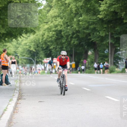 15.06.2025 - 7 Türme Triathlon Yannick Fuchs http://msf.ph/oto/7961868 15.06.2025 13:50:49 Radfahren 256, 389, 911, 954 meine-sportfotos.de