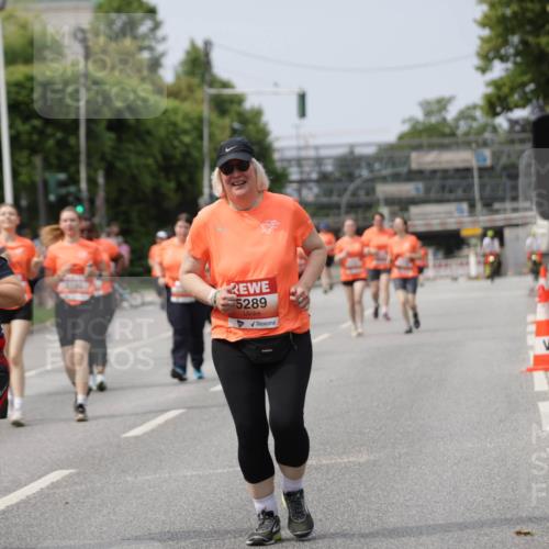 15.06.2025 - REWE Women's Run Jannik Wohlers http://msf.ph/oto/7961883 15.06.2025 09:46:30 Laufen 5384, 5289 meine-sportfotos.de
