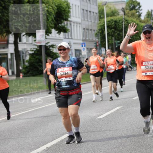 15.06.2025 - REWE Women's Run Jannik Wohlers http://msf.ph/oto/7961912 15.06.2025 09:46:31 Laufen 116, 5384, 5289 meine-sportfotos.de