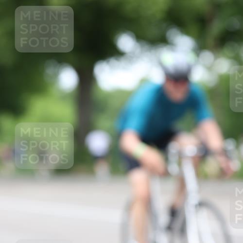 15.06.2025 - 7 Türme Triathlon Yannick Fuchs http://msf.ph/oto/7962043 15.06.2025 13:50:55 Radfahren 256, 645, 867, 954 meine-sportfotos.de