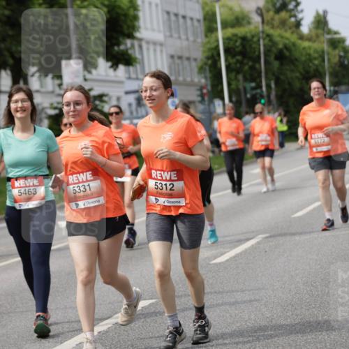 15.06.2025 - REWE Women's Run Jannik Wohlers http://msf.ph/oto/7962104 15.06.2025 09:46:44 Laufen 5463, 5331, 5312, 6172 meine-sportfotos.de