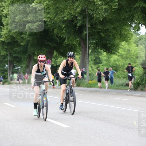15.06.2025 - 7 Türme Triathlon Yannick Fuchs http://msf.ph/oto/7962179 15.06.2025 13:51:03 Radfahren 213, 304, 645, 867, 936, 1012 meine-sportfotos.de