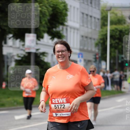 15.06.2025 - REWE Women's Run Jannik Wohlers http://msf.ph/oto/7962209 15.06.2025 09:46:49 Laufen 5172 meine-sportfotos.de