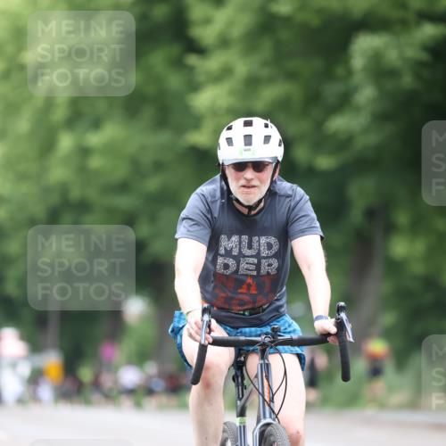 15.06.2025 - 7 Türme Triathlon Yannick Fuchs http://msf.ph/oto/7962315 15.06.2025 13:51:42 Radfahren 718, 893, 1008 meine-sportfotos.de