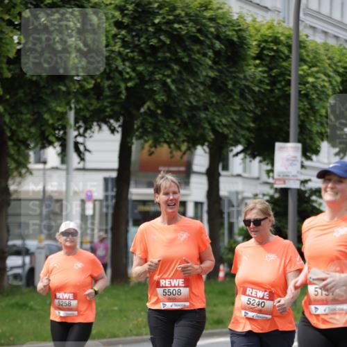 15.06.2025 - REWE Women's Run Jannik Wohlers http://msf.ph/oto/7962342 15.06.2025 09:46:54 Laufen 5258, 5508, 5240, 5137 meine-sportfotos.de