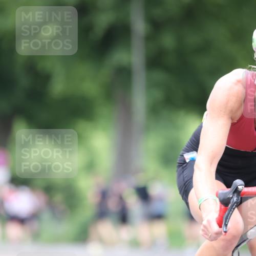 15.06.2025 - 7 Türme Triathlon Yannick Fuchs http://msf.ph/oto/7962364 15.06.2025 13:51:48 Radfahren 718, 893, 1021 meine-sportfotos.de