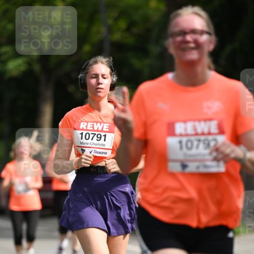 15.06.2025 - REWE Women's Run Dr. Thomas Lammeyer http://msf.ph/oto/7962433 15.06.2025 09:51:21 Laufen 10791, 10792 meine-sportfotos.de
