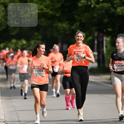 15.06.2025 - REWE Women's Run Dr. Thomas Lammeyer http://msf.ph/oto/7962473 15.06.2025 09:51:24 Laufen 10494, 10806 meine-sportfotos.de